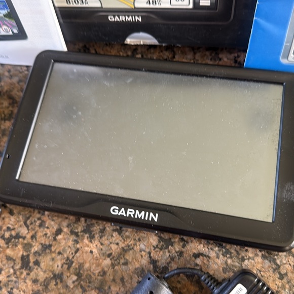 Garmin Black GPS Navigation System for Car Audio Video - Picture 2 of 9